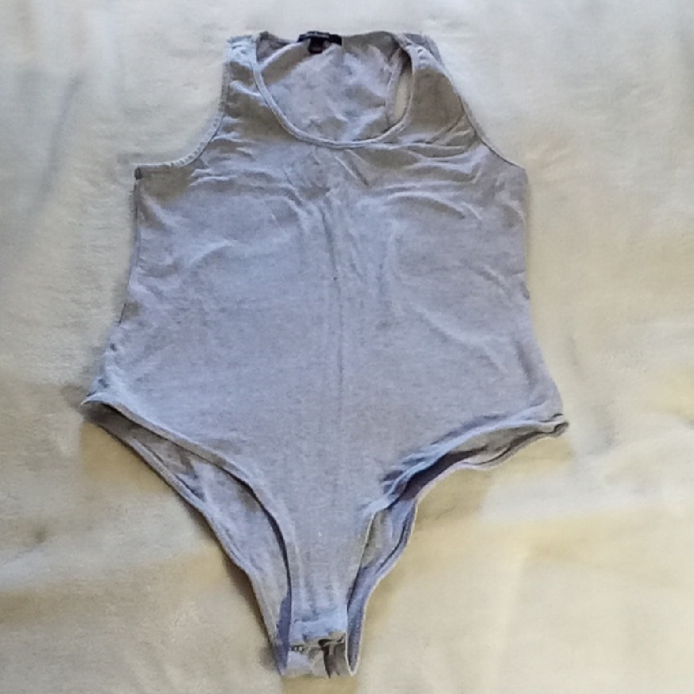 Ambiance Light Gray Kids Bodysuit SIZE LARGE!